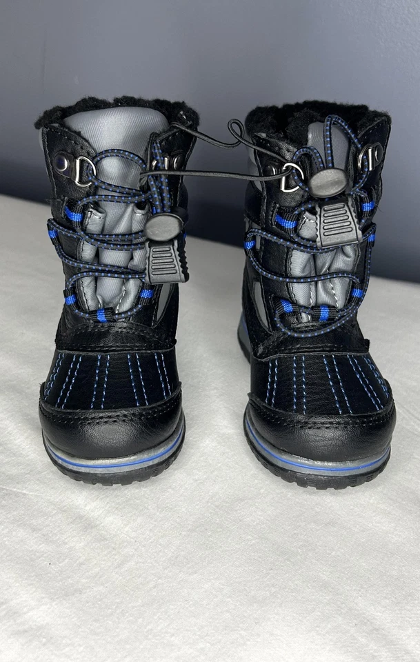 Botas Totes Niño Pequeño Talla 5 Negro Gris Aislado Nieve Invierno Piel Sintética Forradas Niños Foto 3 de 4