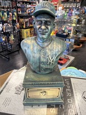 10 Amazing Ways to Decorate the Ultimate Sports-Themed Man Cave 29