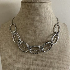 Charming Charlie hammered silver tone oval Link chunky chain necklace