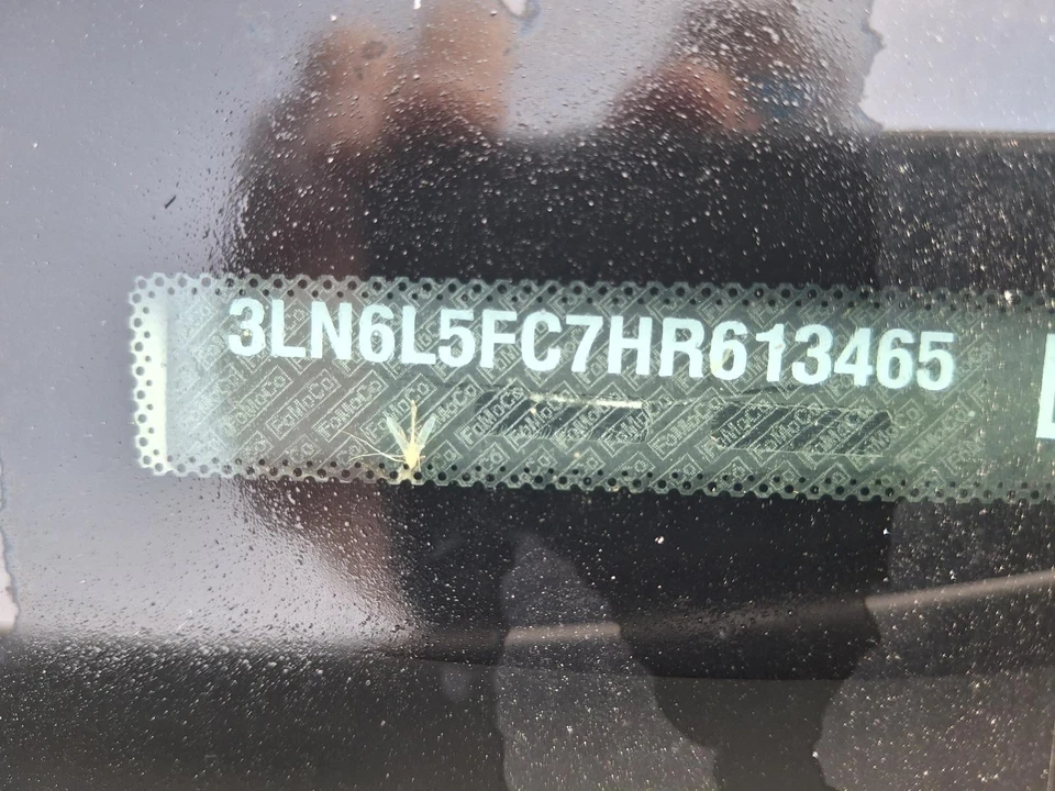 Used Left Tail Light Assembly fits: 2017 Lincoln Mkz quarter panel mounted Left - Image 3 of 4