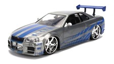 Miniature Nissan GT-R