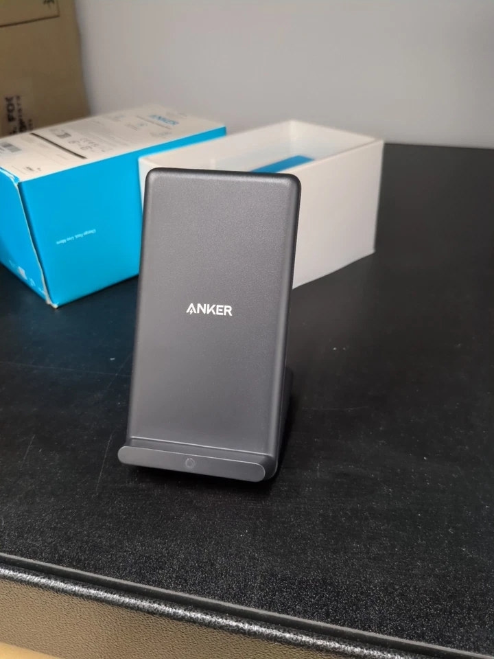 Anker питания/волны стойка беспроводное зарядное устройство модель #A2524 черный совершенно новый - Изображение 3 из 4