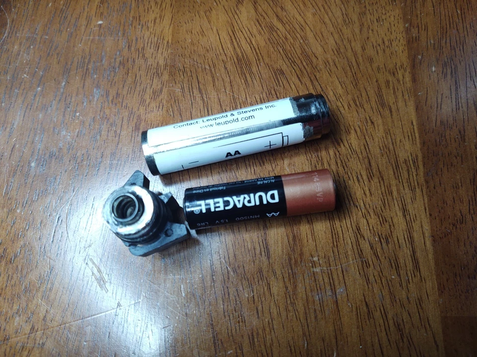 Leupold Mark 4 CQ/T Illuminated Circle Dot 1-3x14mm w/ Larue QD mount - Image 2 of 4