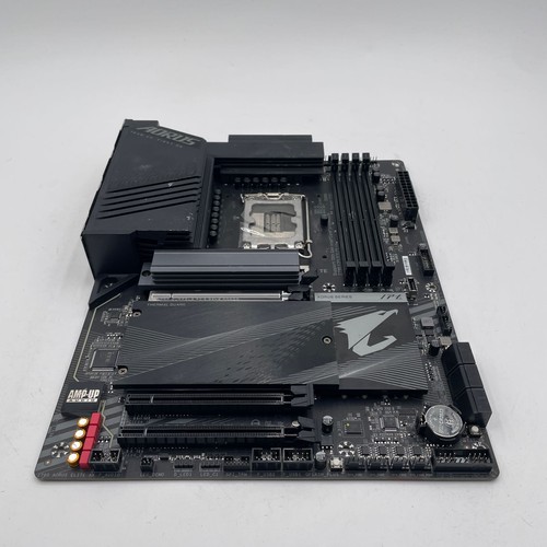 GIGABYTE Z790 AORUS Elite AX LGA 1700 ATX DDR5 M.2 WiFi 6E Motherboard - READ - Picture 2 of 9