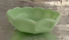 ❤️Vintage Green Milk Glass Paneled Petal Edge Bowl Candy Dish Fruit Desert