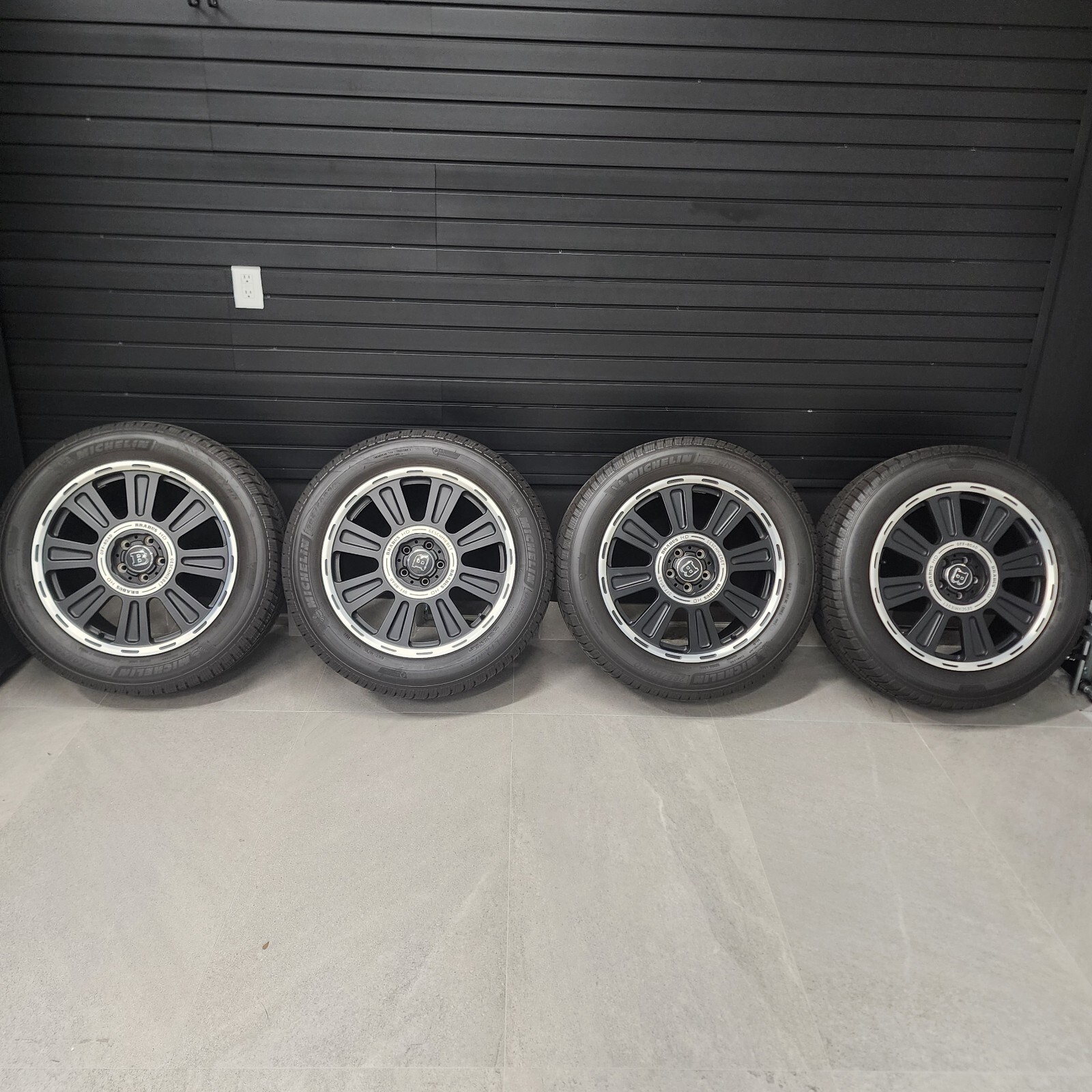 BRABUS HD offroad forged 20in wheels + tires. g63 g 4x4 squared