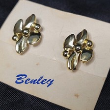 Vintage Benley French Screw Back Earrings