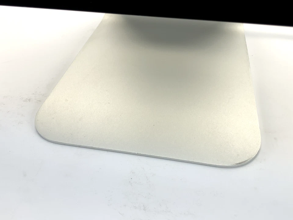 Grade A - Apple Cinema Display A1316 27" LED Backlit 2560x1440 QHD 16:9 Monitor - Image 2 of 4