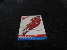 1954-55 #39 Alex Delvecchio - Near Mint or better