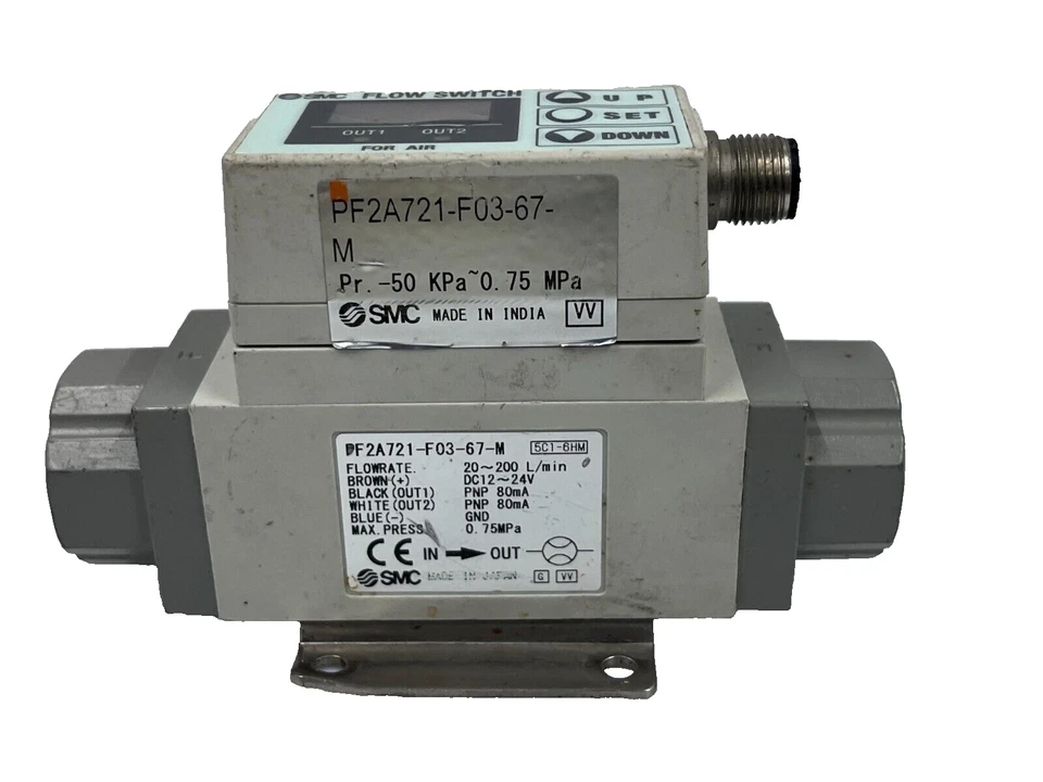 SMC PF2A721-F03-67-M Digital Flow Switch for Air 3/8" 20-200 LPM - Image 2 of 3