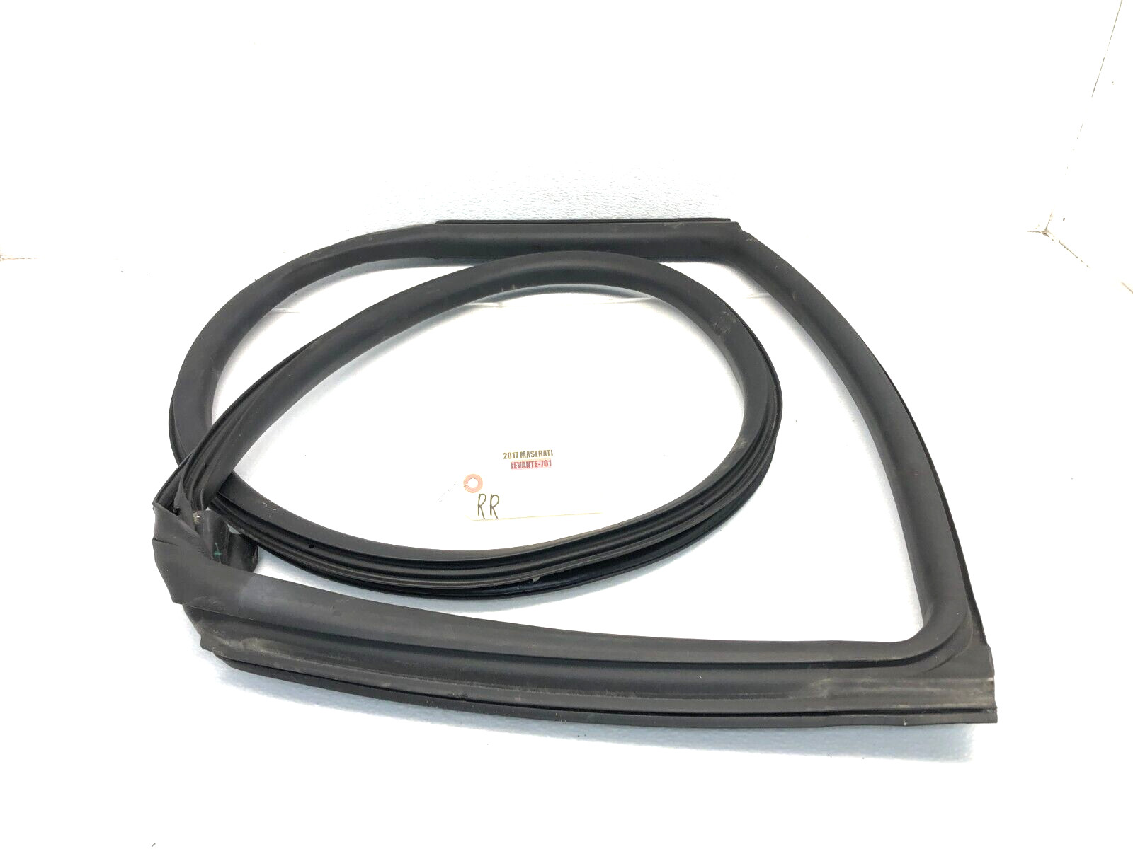 2017-2020 MASERATI LEVANTE RIGHT PASSENGER REAR DOOR BODY WEATHERSTRIP SEAL OEM