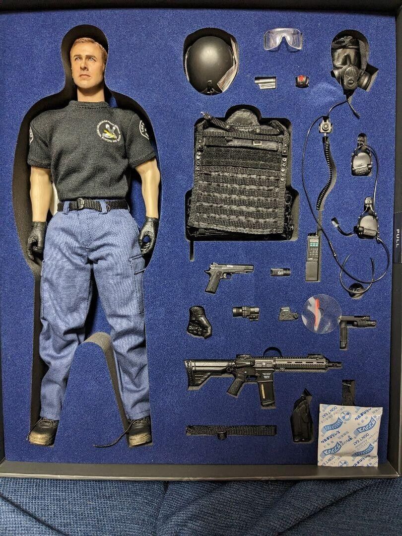 DID LAPD SWAT Assaulter 1/6 Scale Military Action Figure DID LAPD SWAT Assaulter 1/6 Scale Military Action Figure