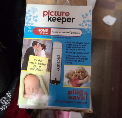 Picture Keeper Automatic USB Backup Device Damaged  Box Home Edition Up to 8,000