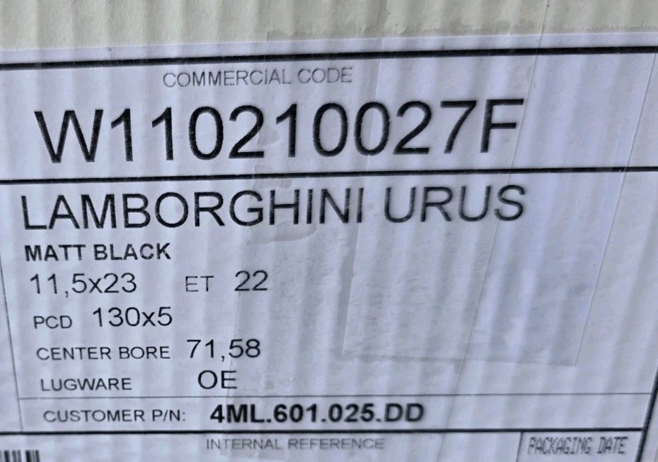 LAMBORGHINI URUS PENTEO REAR RIM WHEEL OEM 4ML601025DD 11.5 X 23
