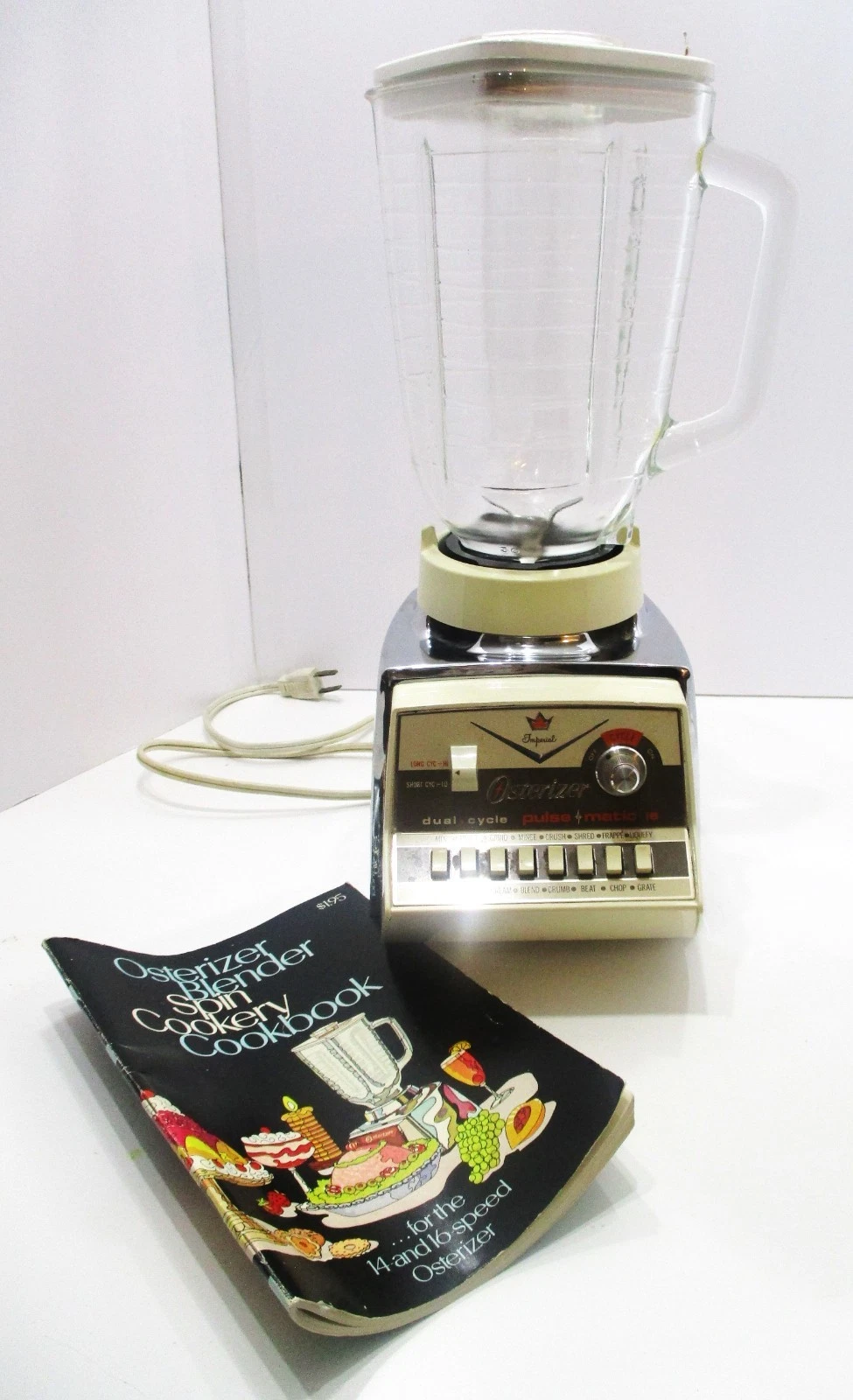 Vintage Imperial Osterizer Dual-Cycle Pulse-o-Matic 16 Blender Almond & Chrome
Opens in a new window