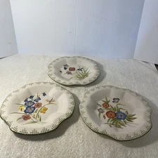 Home Interiors and Gifts Plates Flowers Insects Sage Green Trim 2003 Lot of 3