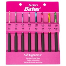 Susan Bates Silvalume Soft Ergonomic Crochet Hook Set Sizes E4/3.5mm to K10.5...