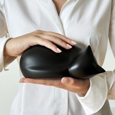 Sleeping cat Funeral urn, Black