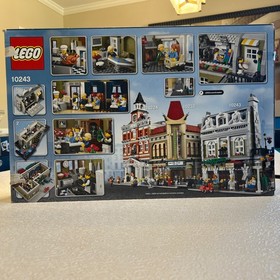 LEGO 10243 Parisian Restaurant Complete w/ Minifigs 16+ 2469 Pieces