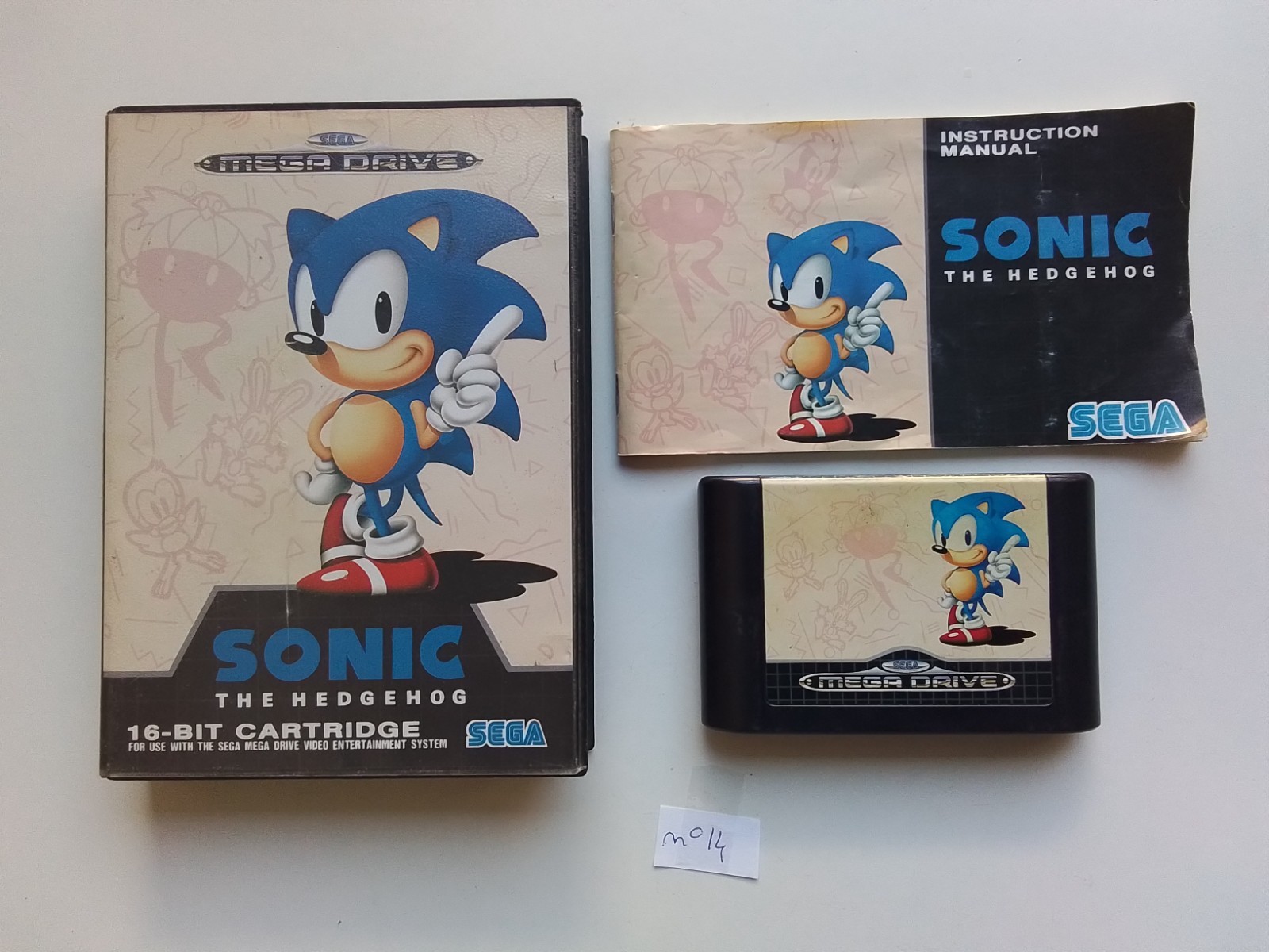 Sonic The Hedgehog Complet sur SEGA Megadrive !!!