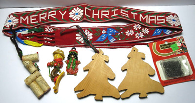 Merry Christmas Embroidered Sash Belt Wood Cork Dough Ornaments Decoration Lot 7