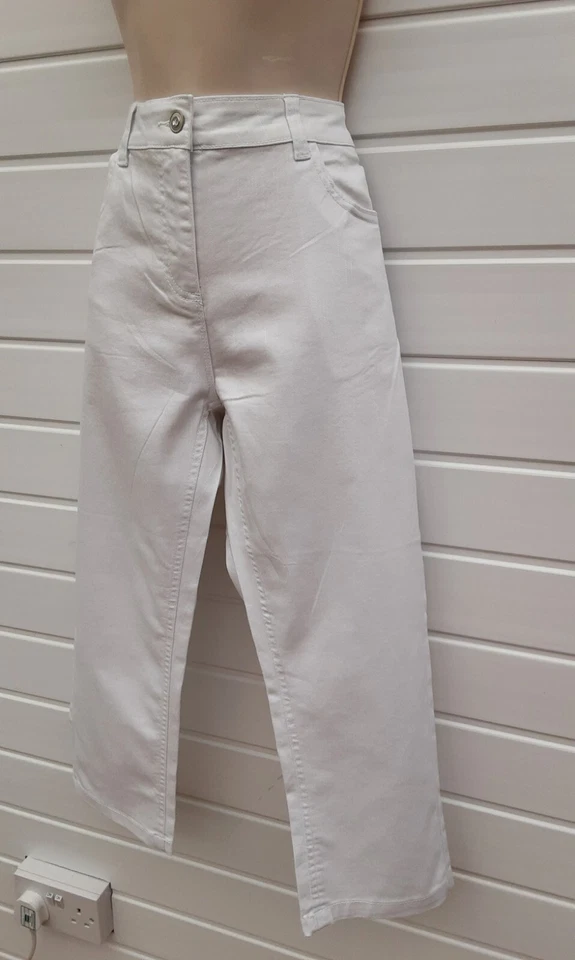 WHITE DENIM TROUSERS,CROPPED SLIM LEG,50S,60S,70S,80S STYLE,EPILOGUE,SIZE 20,NWT - Image 2 of 4