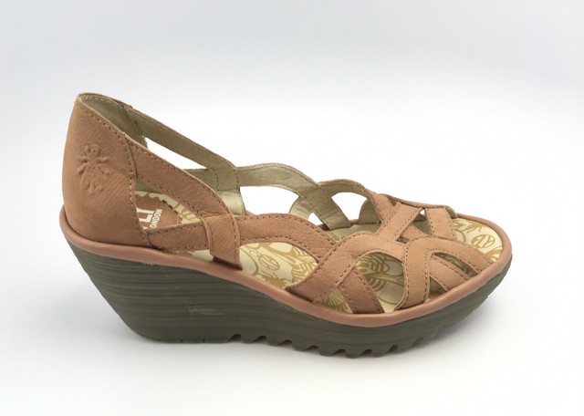 chinese laundry peep toe wedges