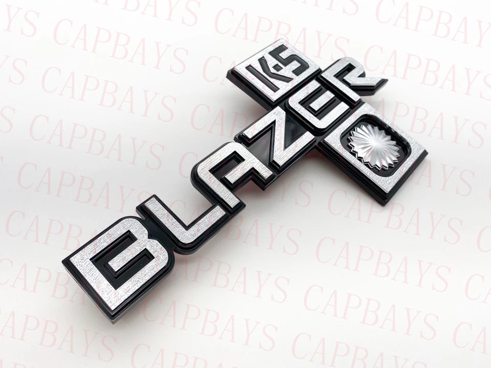 ¡Nuevo! Juego de 2 emblemas guardabarros delantero K-5 Chevy Blazer - 1981 - 1987 plateado Foto 3 de 4