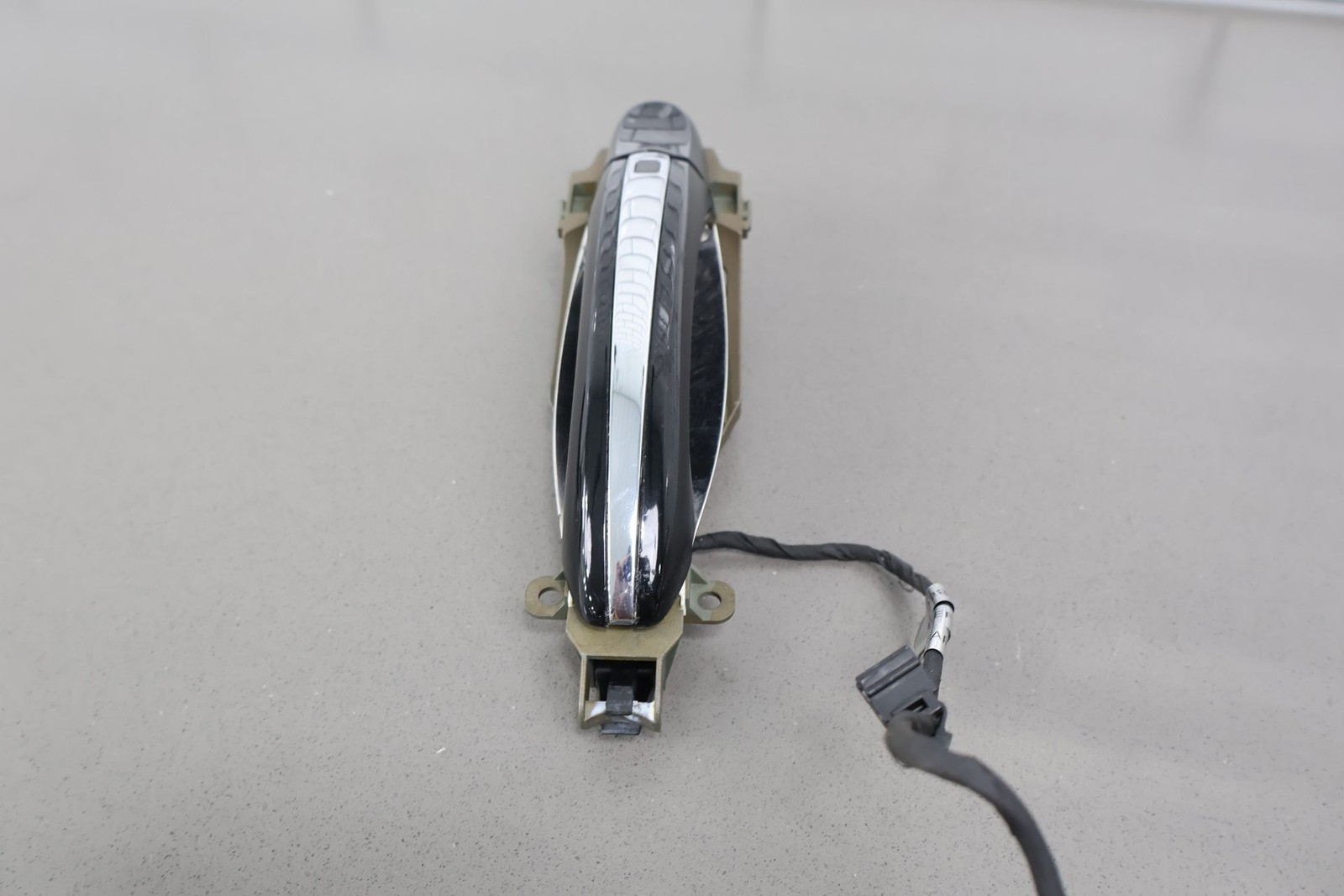 Bentley Continental Flying Spur 2006 Rear Left Door handle Chrome