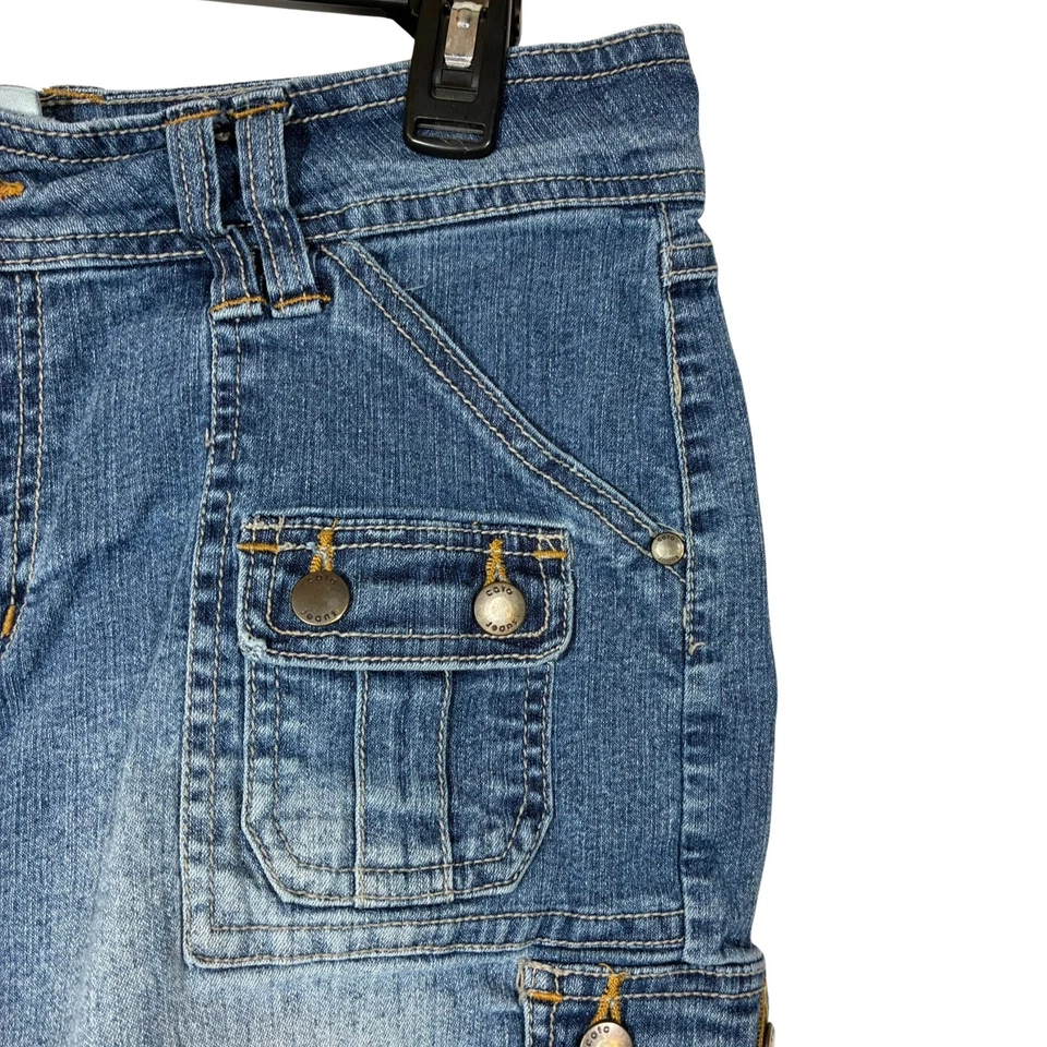 Bermuda jeans Cargo Cato cintura média lavagem média jeans tamanho 10 retrô vintage faroeste - Imagem 2 de 4