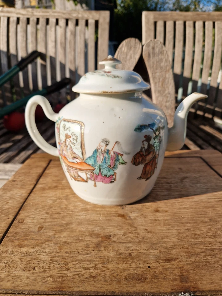 Jolie théière chinois décor de dragon et de personnages 19 siècles - Photo 4/4