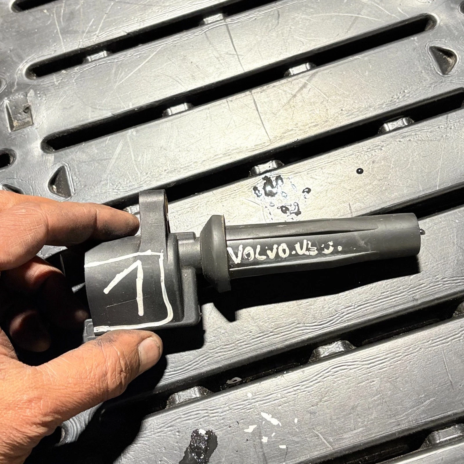 Actual Volvo V50 ignition coil offered for sale