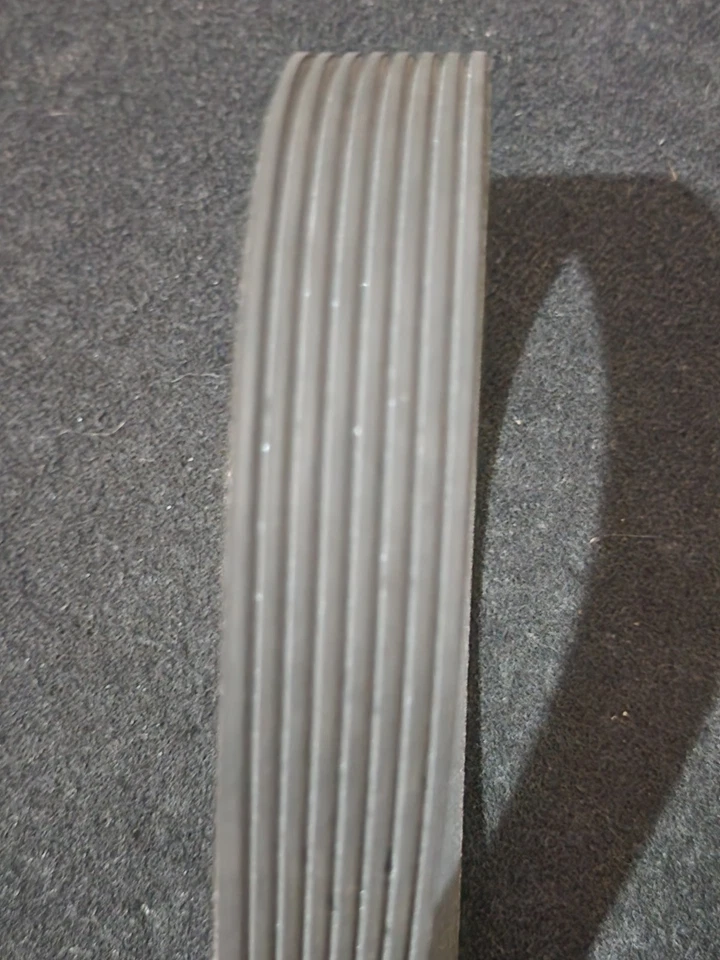 🏎️ Cinturón serpentino Goodyear 1081325 8 costillas EPDM para Ford Serie F Super Duty Foto 3 de 4