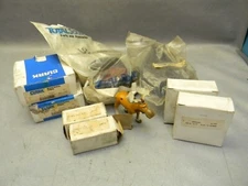 Clark 1811155 1811154  Lift Truck Seal Kits Vickers Total Source Large Mixed Lot