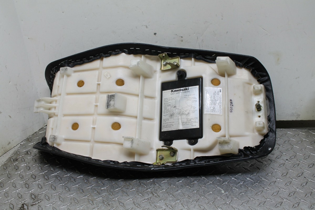 si_ページ Kawasaki Motorcycle 1985 OEM Parts Diagram for SEAT/SEAT COVER