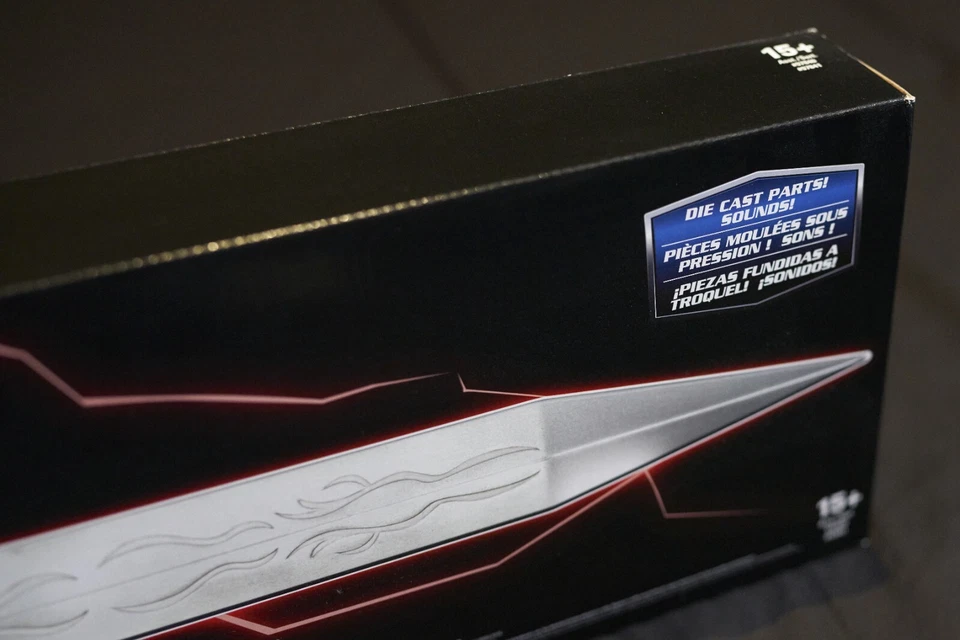 BANDAI Mighty Morphin Power Rangers Legacy Power Sword Red Ranger - image 3 of 4