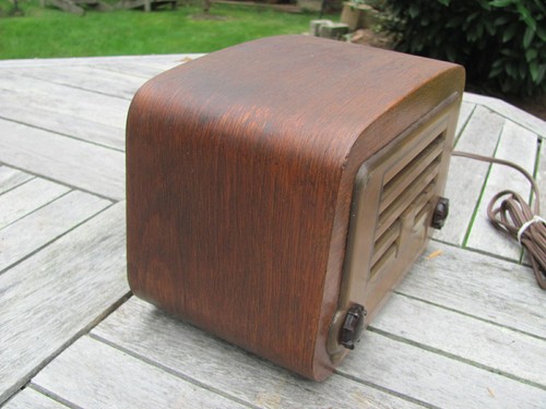 Charles and Ray Eames Design for EMERSON Radio model 578A Wood Case - Picture 2 of 12