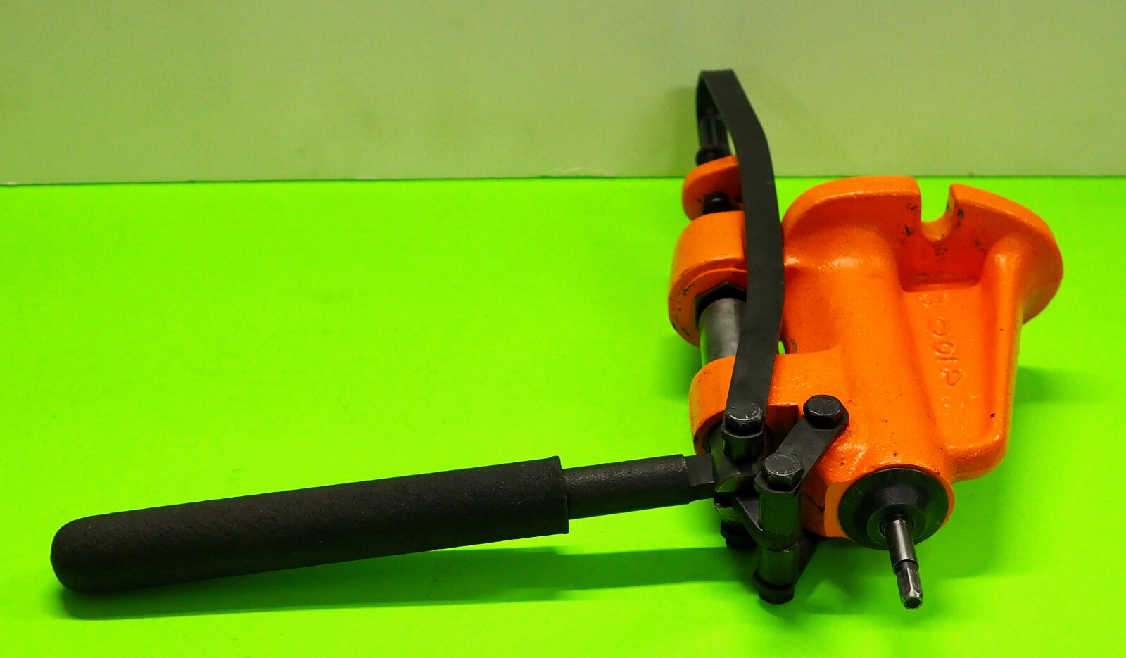 Lyman 450  Bullet Sizer/Lubricator-(2745880)--Orange