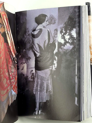 FASHION: A History 18th~20th Century (8