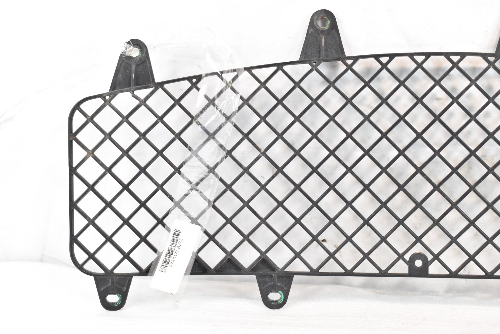 🚀 2014-2019 MASERATI GHIBLI S Q4 FRONT BUMPER INNER GRILLE OEM