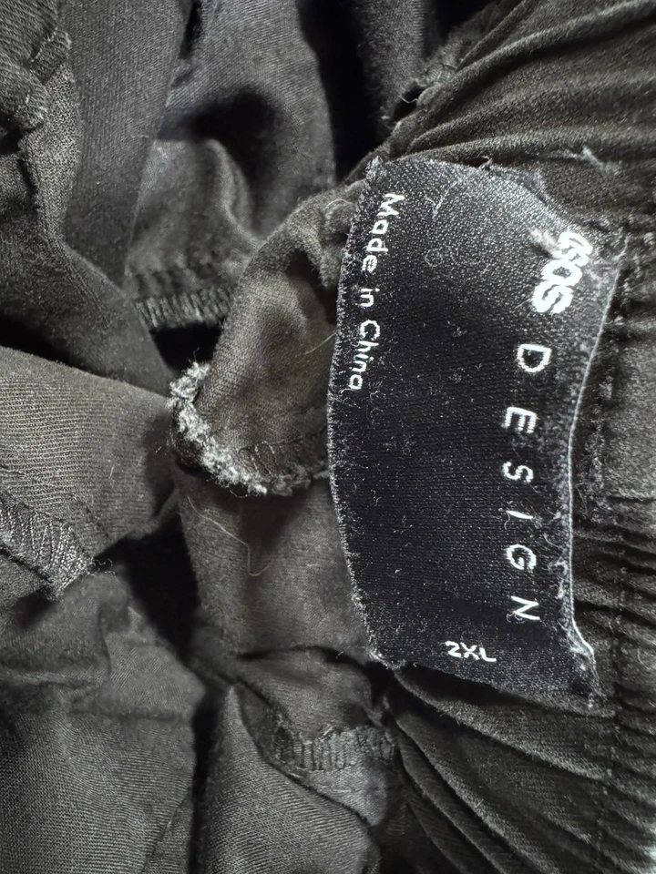 Pantalones chinos de diseño para hombre 2XL negros delanteros planos con bolsillo de corte mezcla de algodón de ASOS Foto 3 de 3