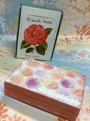 Vintage Badewürfel 2 x volle Boxen von Fields Of Bond Street & Goya