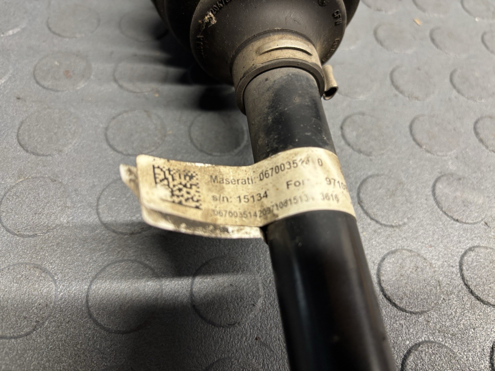 14-19 MASERATI QUATTROPORTE S Q4 GHIBLI FRONT RIGHT AXLE SHAFT HALFSHAFT OEM