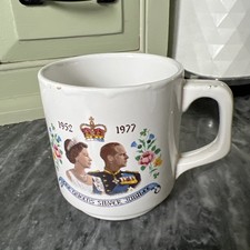 Queen Elizabeth II Silver Jubilee 1977 Commemorative Mug. 