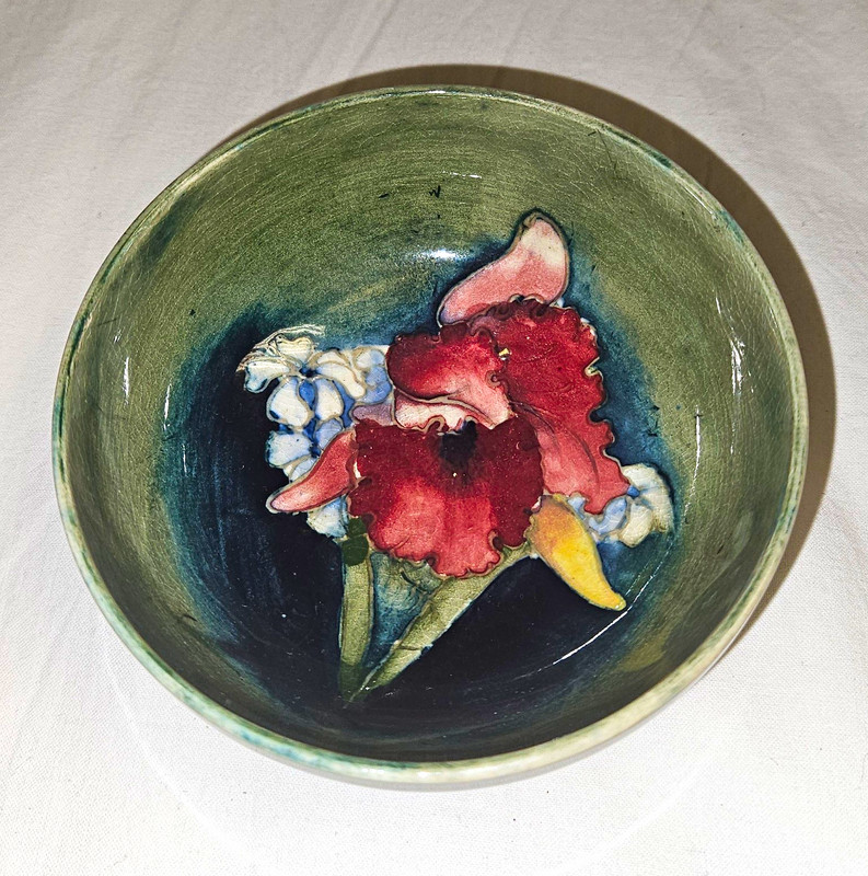 Antique Authentic William Moorcroft Pottery Finger Bowl