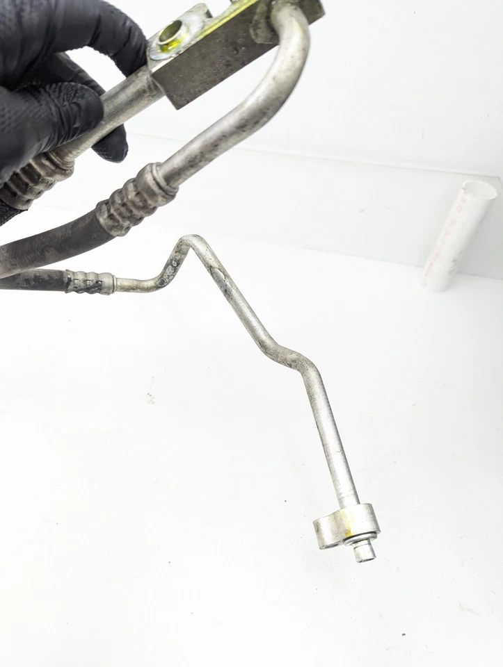 03-08 Jaguar X-Type 3.0L AC Line Hose OEM - Image 4 of 4