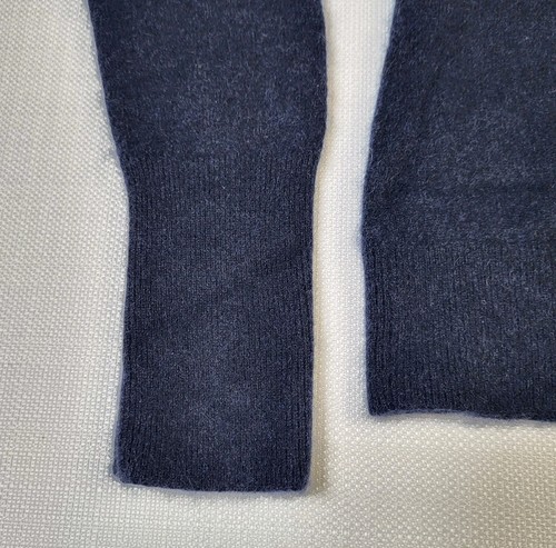 A&F Abercrombie & Fitch Women's Small V-Neck Cashmere Sweater Navy Blue Soft - Picture 8 of 12