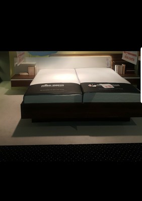 Schlafzimmer Einrichtung Komplett Kleiderschrank Doppelbett Nussbaum Weiss Ebay