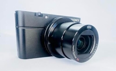 Sony DSC RX100 M3 20.1 MP Digital Camera - Black (DSCRX100M3/B