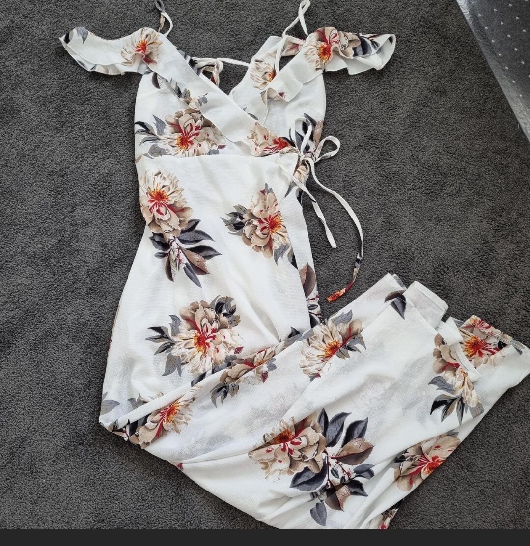 Rumor Boutique Size 12 Floral Maxi Wrap Dress